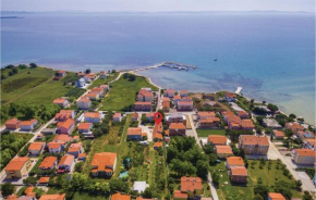 2 Bedroom Stunning Home In Privlaka